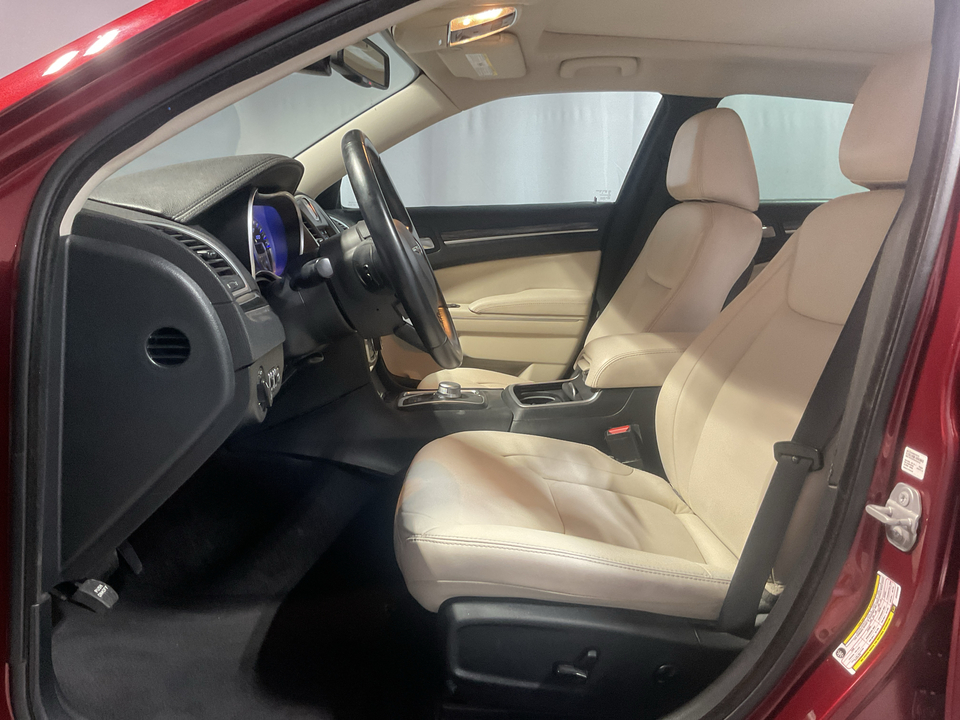 2018 Chrysler 300 Touring