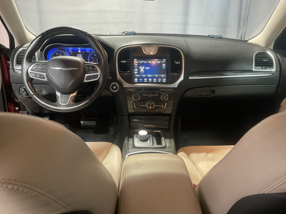 2018 Chrysler 300 Touring