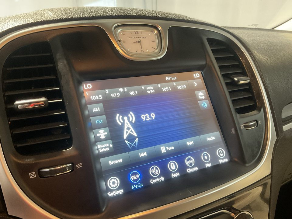 2018 Chrysler 300 Touring