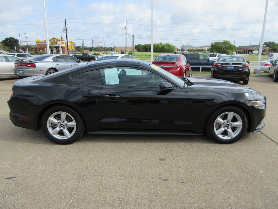 2016 Ford Mustang V6 Coupe