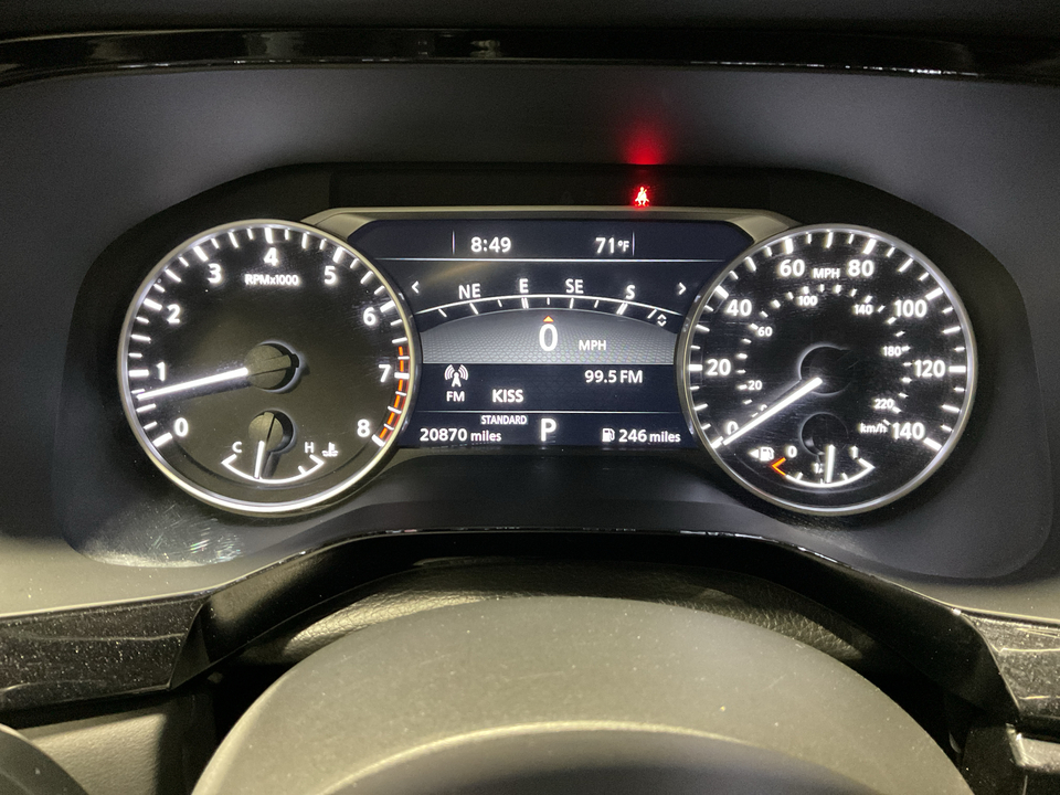 2025 Nissan Pathfinder SL