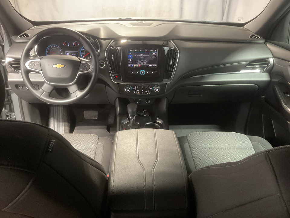 2023 Chevrolet Traverse LT Cloth FWD