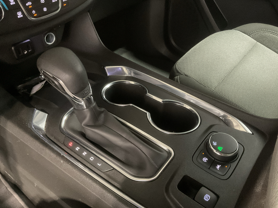 2023 Chevrolet Traverse LT Cloth FWD
