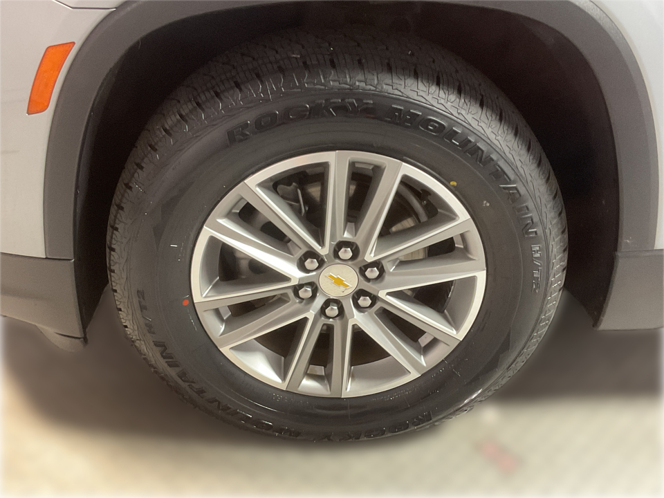 2023 Chevrolet Traverse LT Cloth FWD