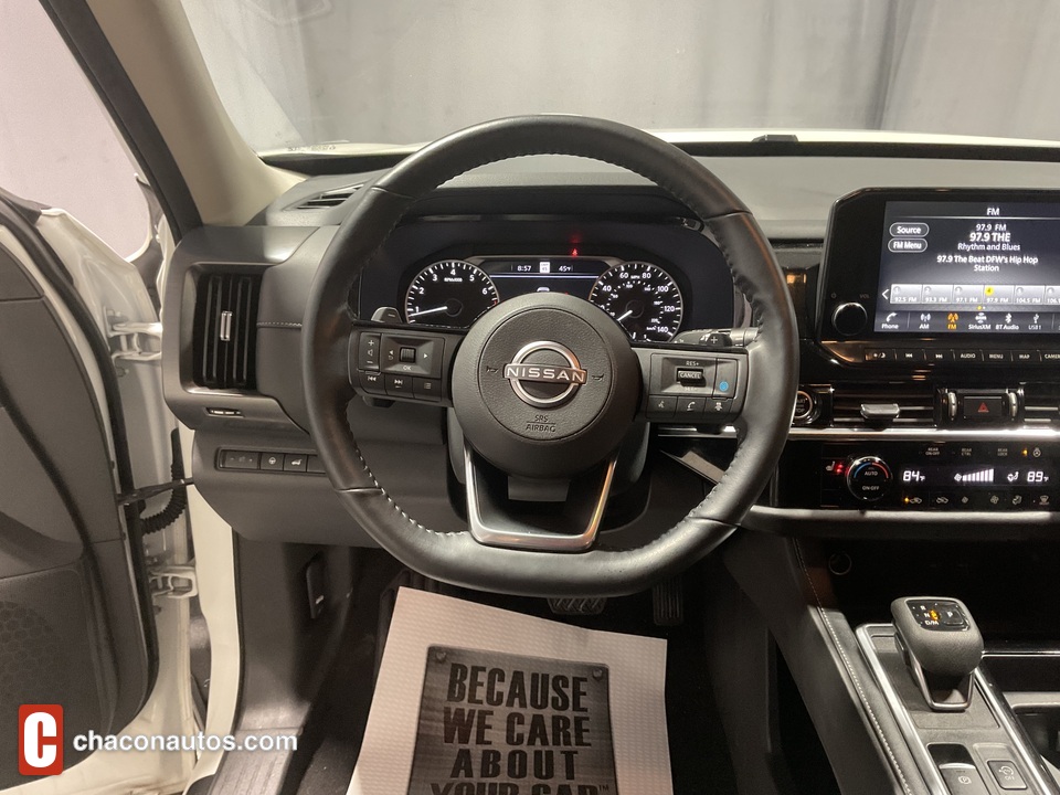 2023 Nissan Pathfinder SL