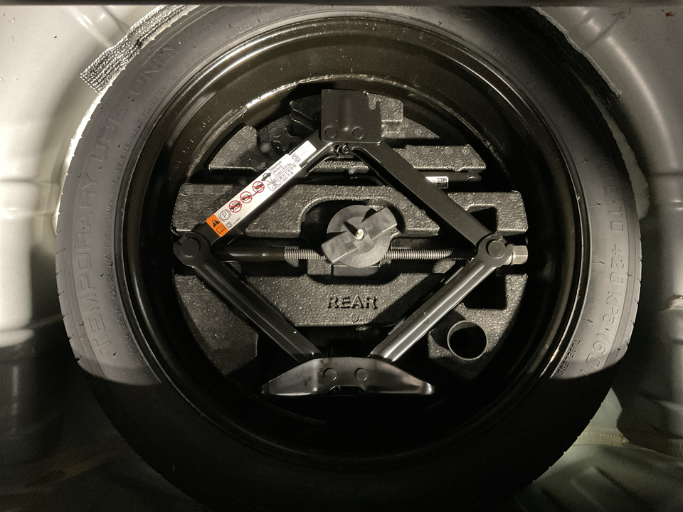 2023 Chevrolet Traverse LT Cloth FWD