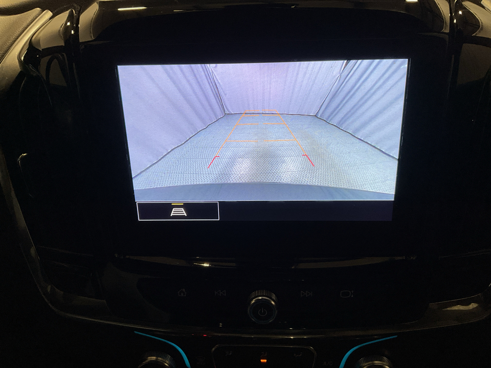 2023 Chevrolet Traverse LT Cloth FWD