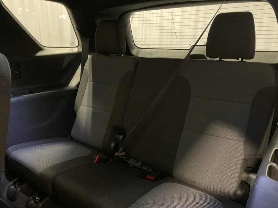 2023 Chevrolet Traverse LT Cloth FWD