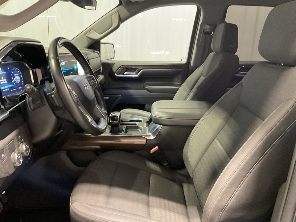 2024 Chevrolet Silverado 1500 RST Crew Cab 2WD