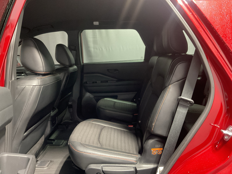 2023 Nissan Pathfinder SV 4WD