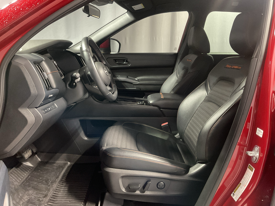 2023 Nissan Pathfinder SV 4WD