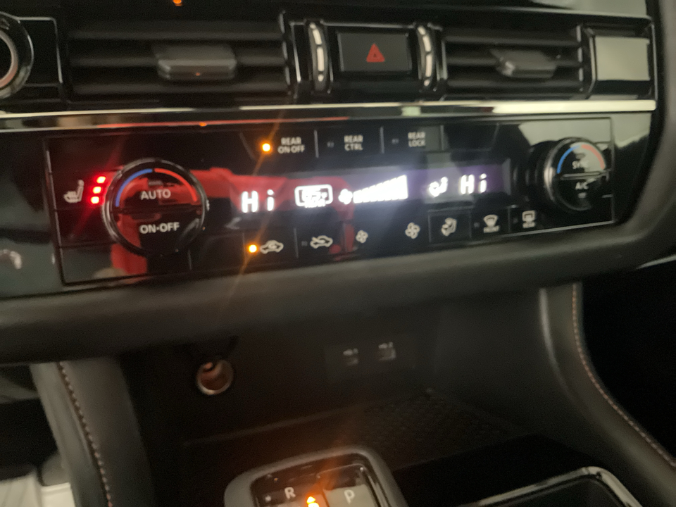 2023 Nissan Pathfinder SV 4WD