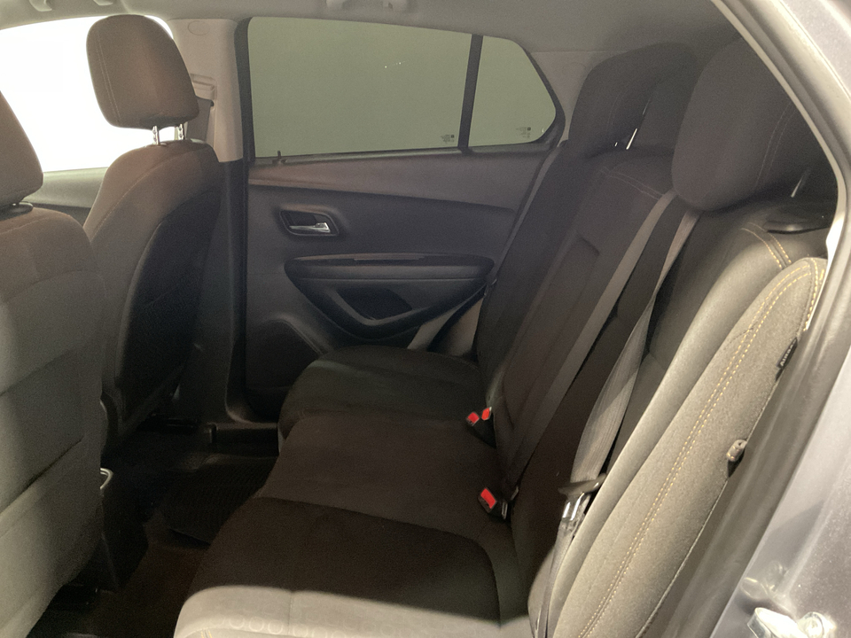 2020 Chevrolet Trax LS FWD