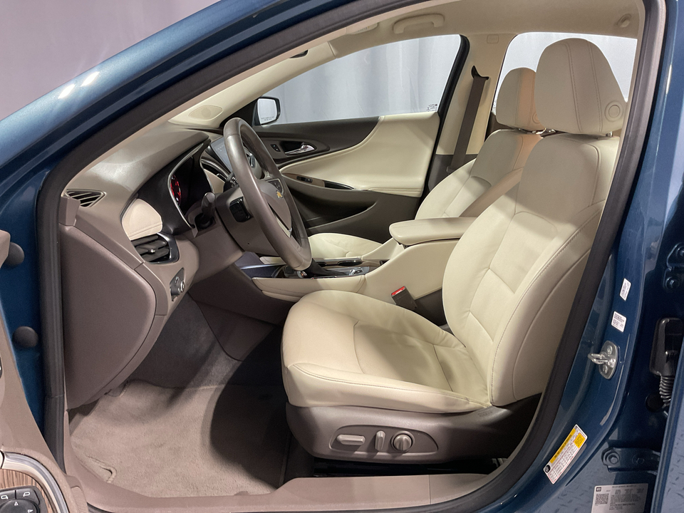 2024 Chevrolet Malibu 2LT