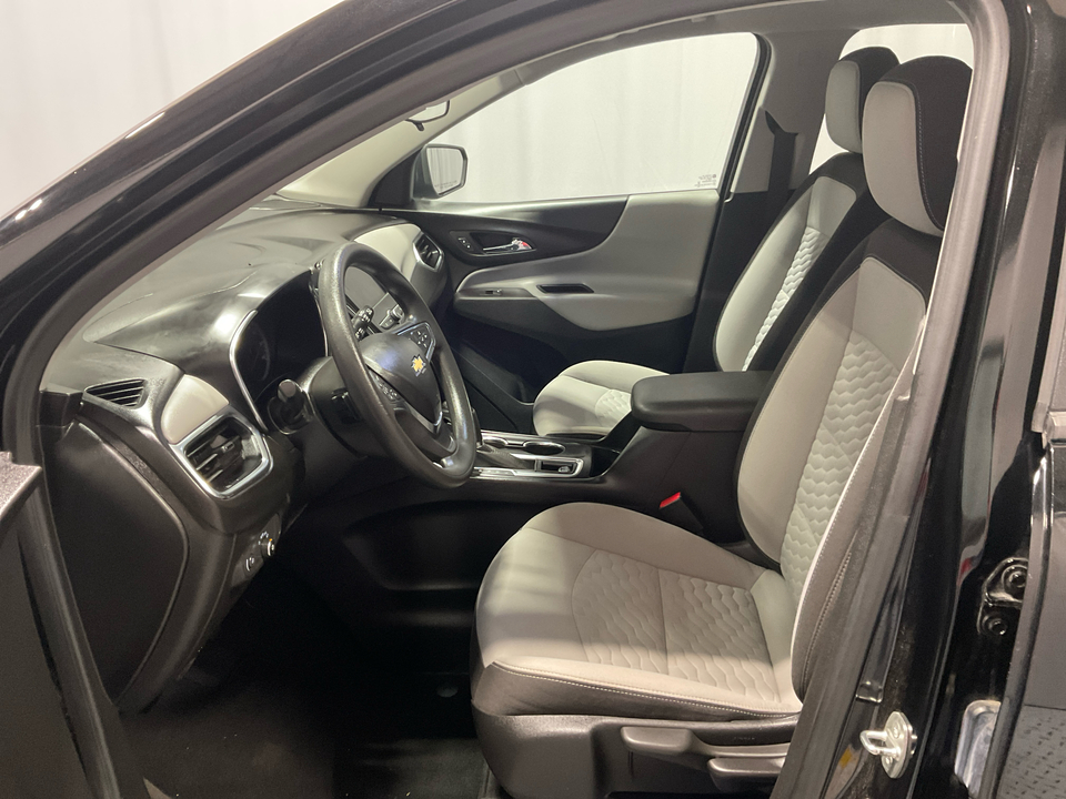 2020 Chevrolet Equinox LS 2WD