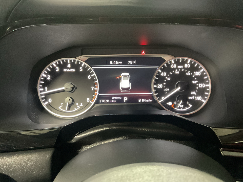 2024 Nissan Pathfinder SV