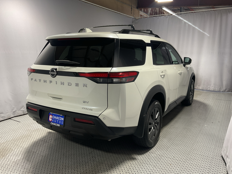 2024 Nissan Pathfinder SV