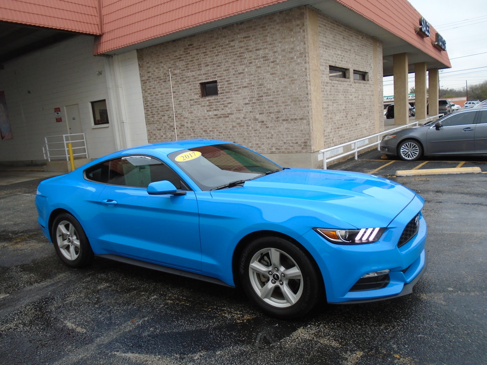 2017 Ford Mustang V6 Coupe