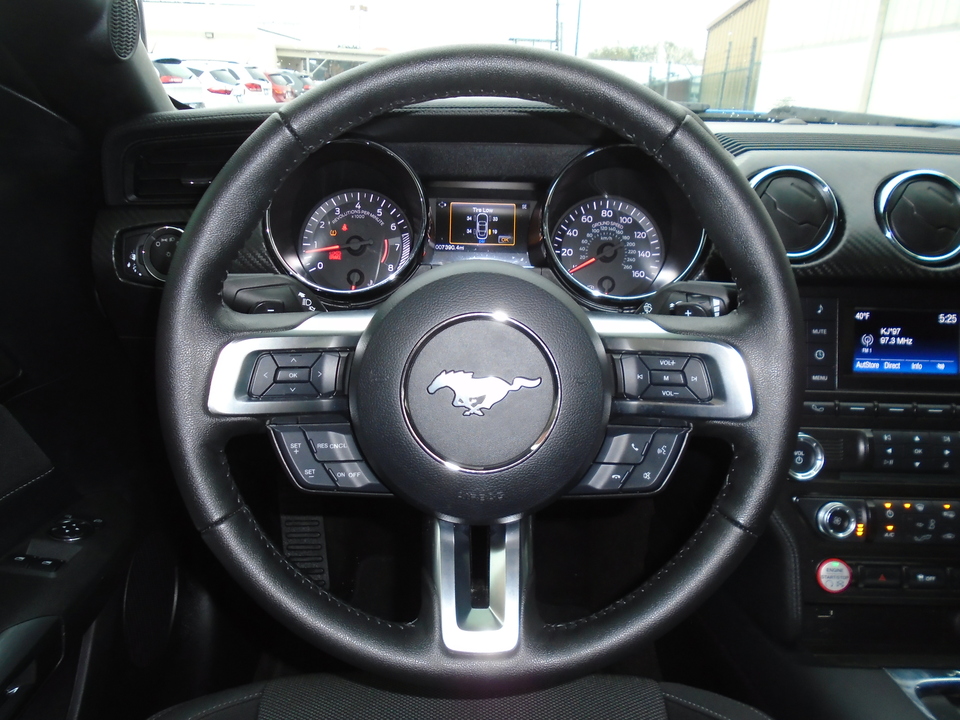 2017 Ford Mustang V6 Coupe