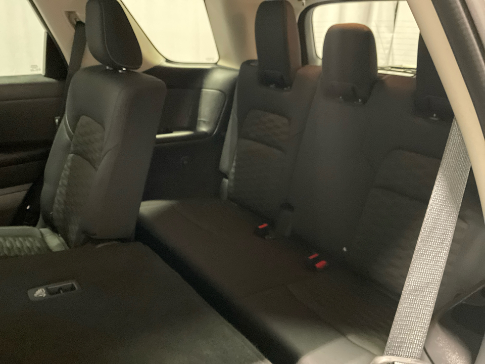 2024 Nissan Pathfinder S