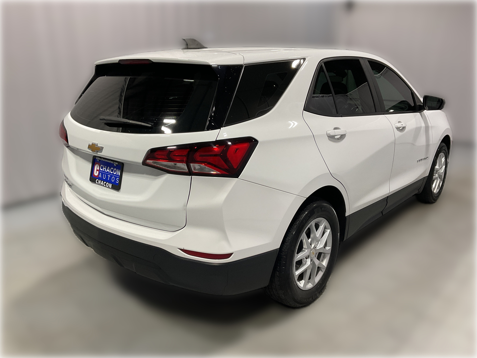 2022 Chevrolet Equinox LS 2WD