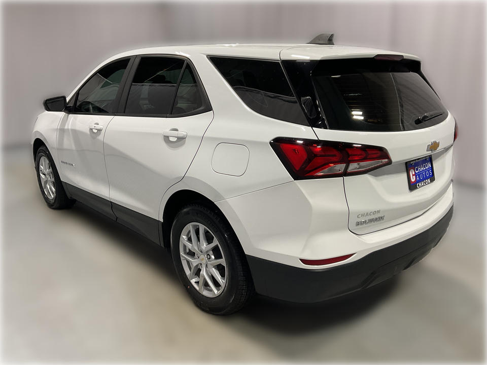 2022 Chevrolet Equinox LS 2WD