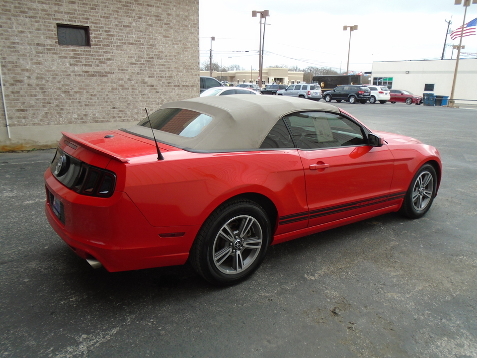 2013 Ford Mustang V6 Convertible