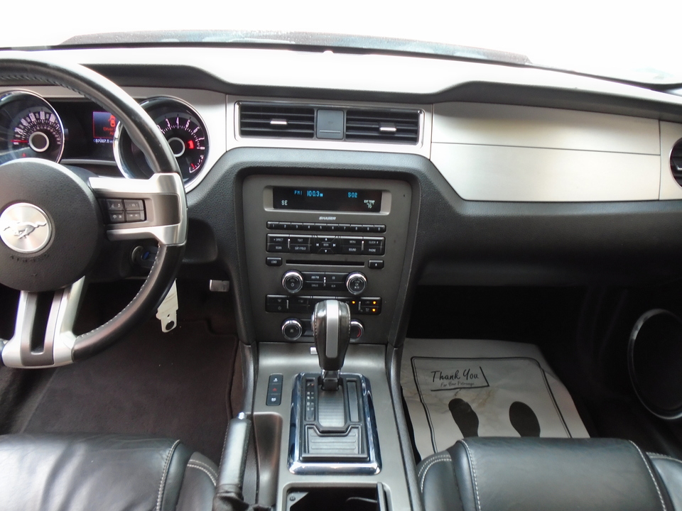 2013 Ford Mustang V6 Convertible