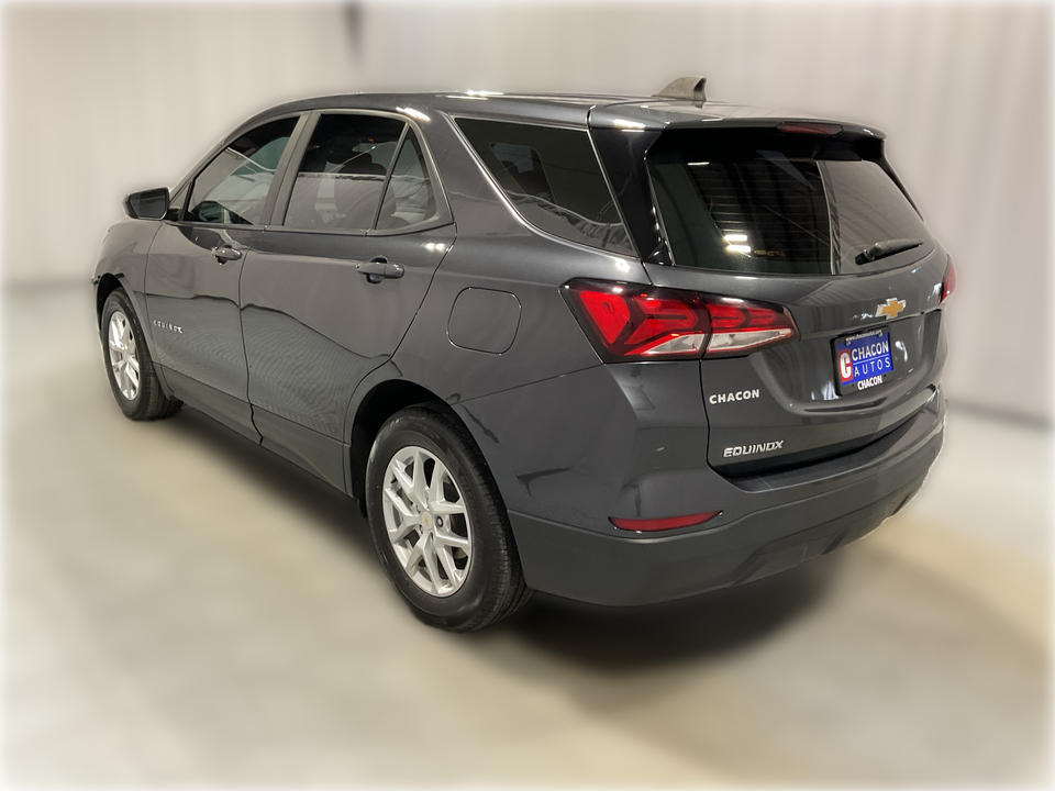 2022 Chevrolet Equinox LS 2WD