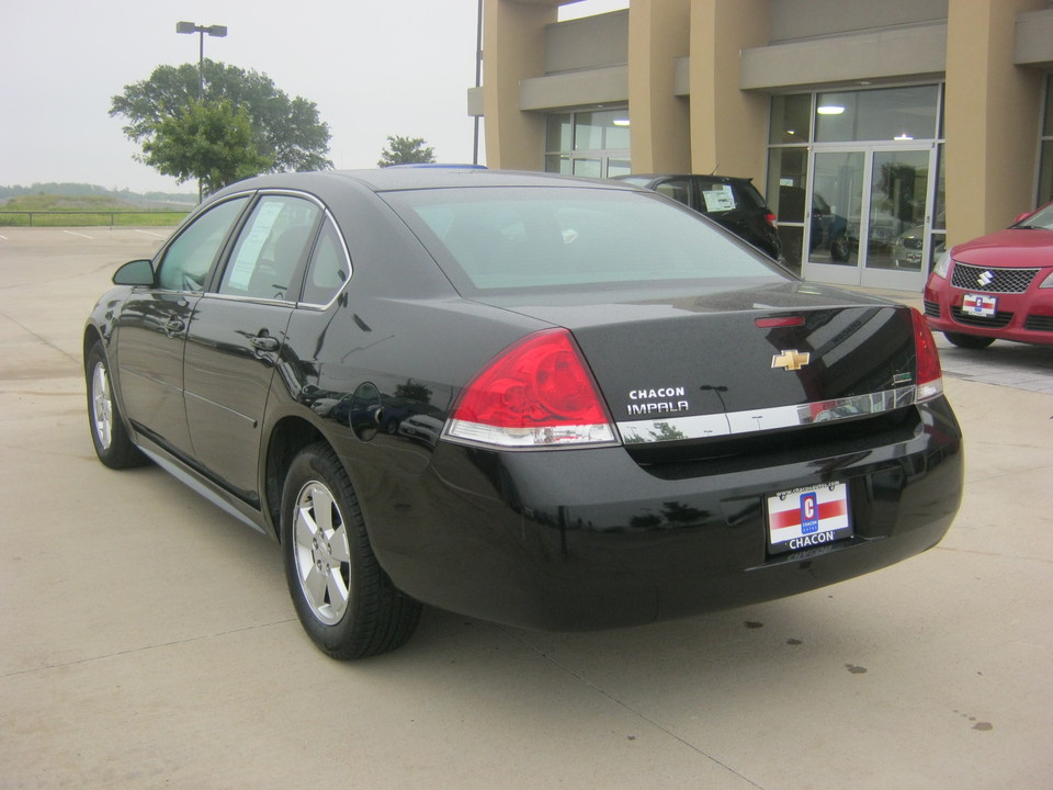 2011 Chevrolet Impala LS