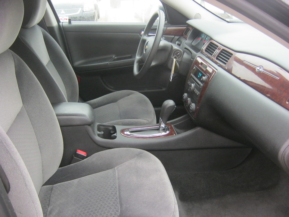 2011 Chevrolet Impala LS