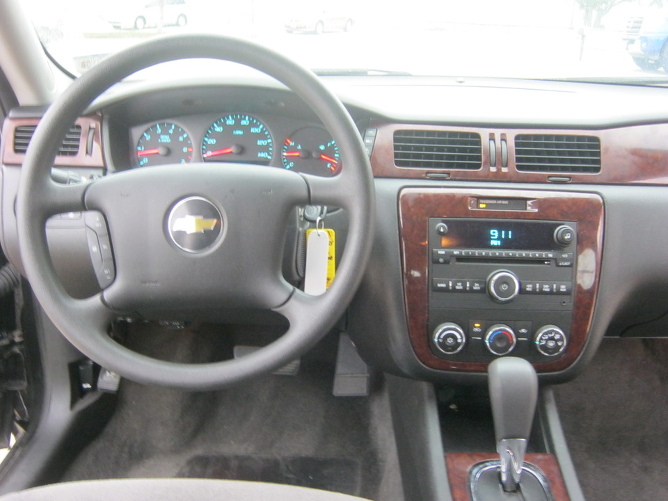 2011 Chevrolet Impala LS