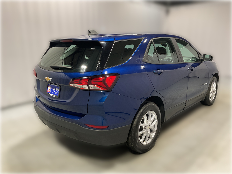 2022 Chevrolet Equinox LS 2WD