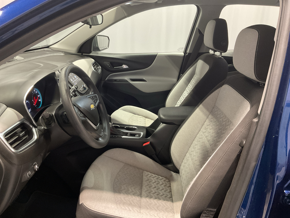 2022 Chevrolet Equinox LS 2WD