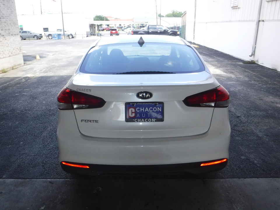 2018 Kia Forte LX 6A