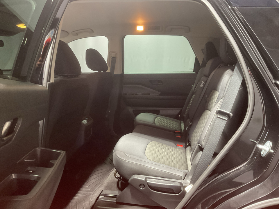 2024 Nissan Pathfinder SV 4WD