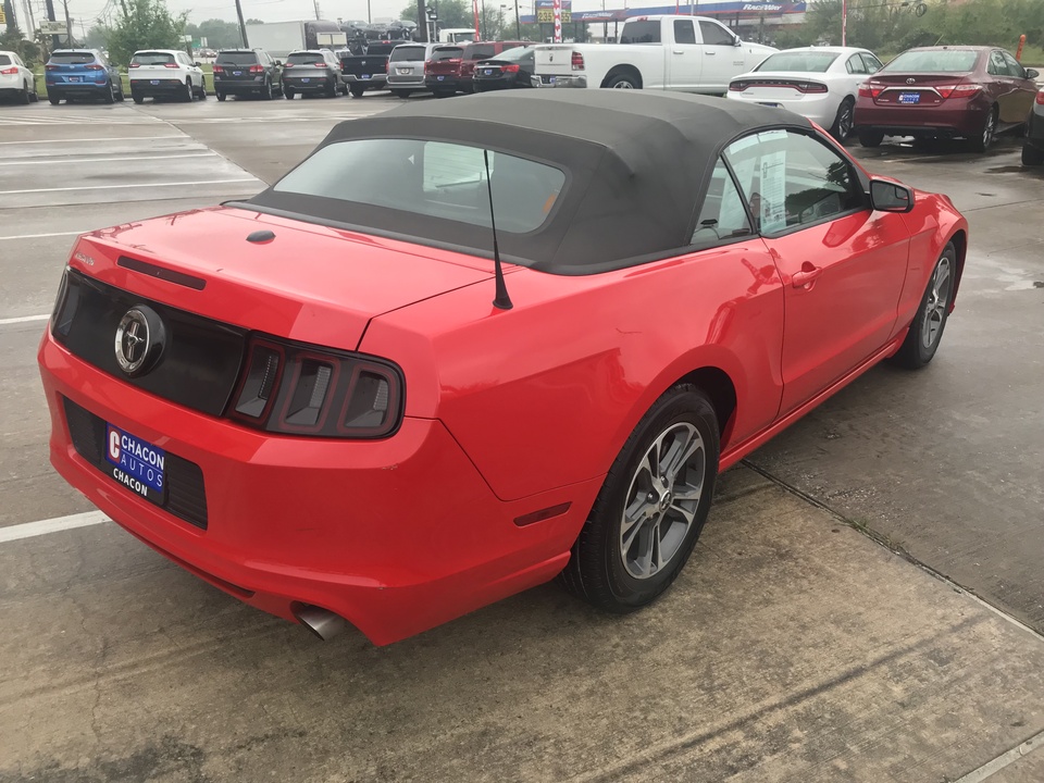 2014 Ford Mustang V6 Convertible