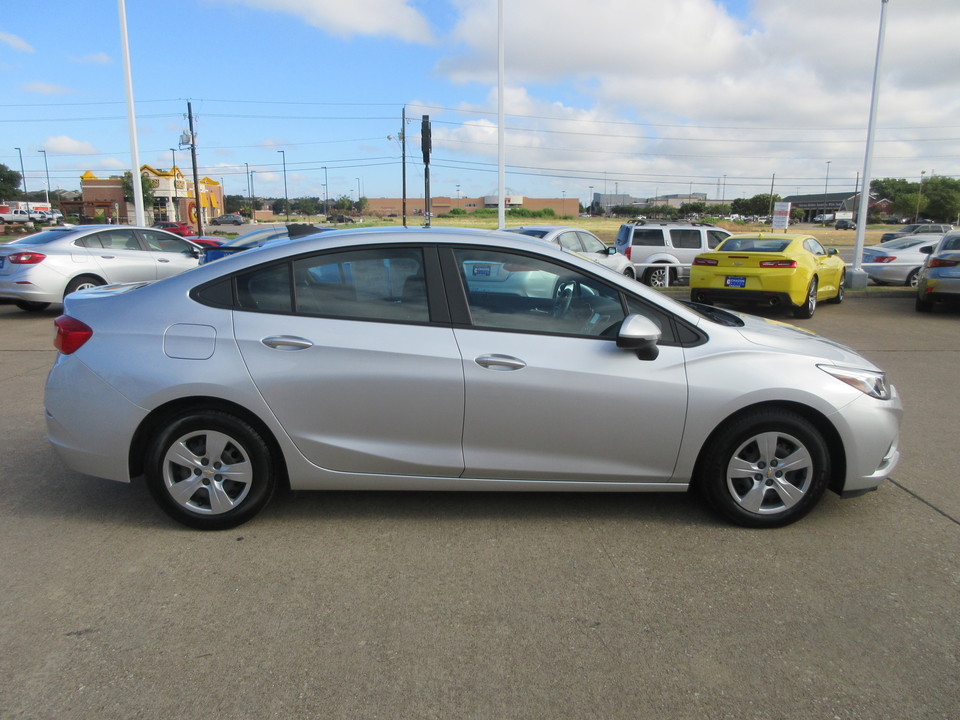 2017 Chevrolet Cruze LS Auto