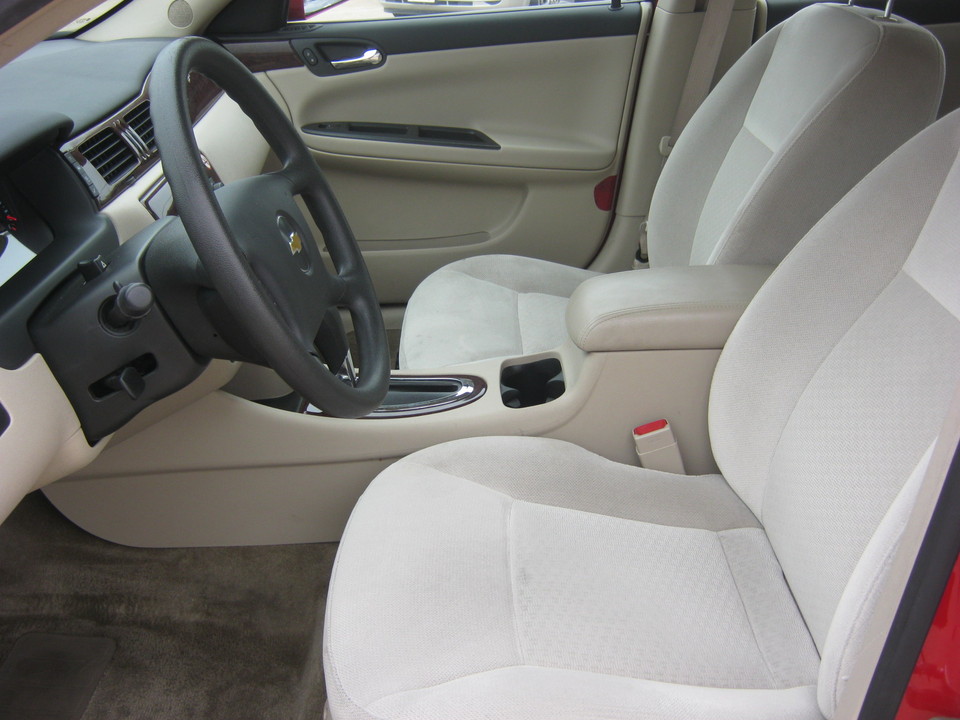 2011 Chevrolet Impala LS