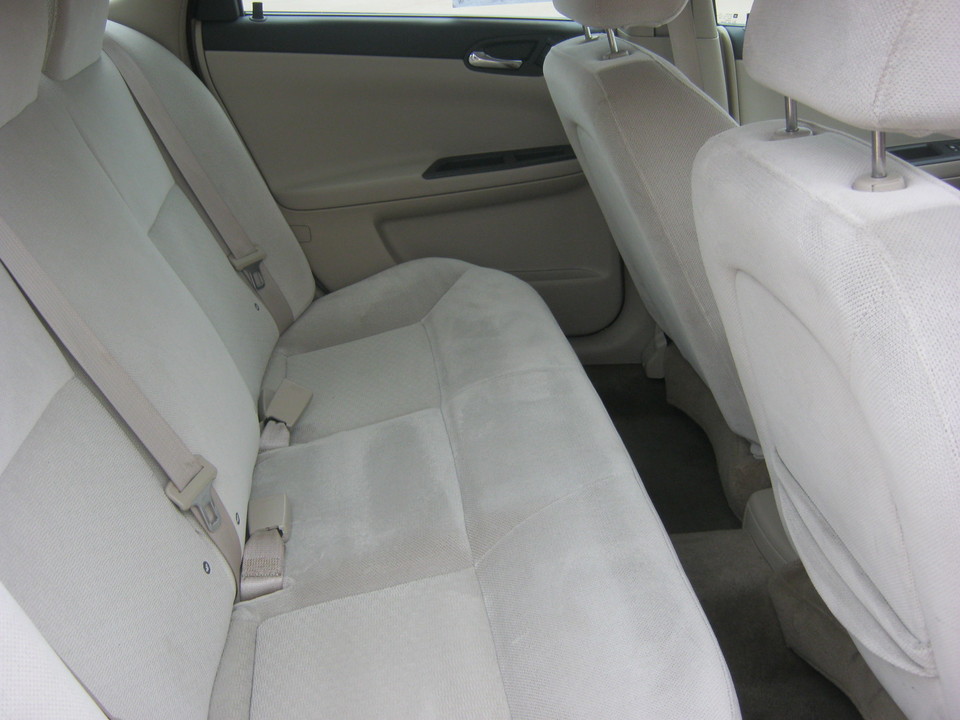 2011 Chevrolet Impala LS