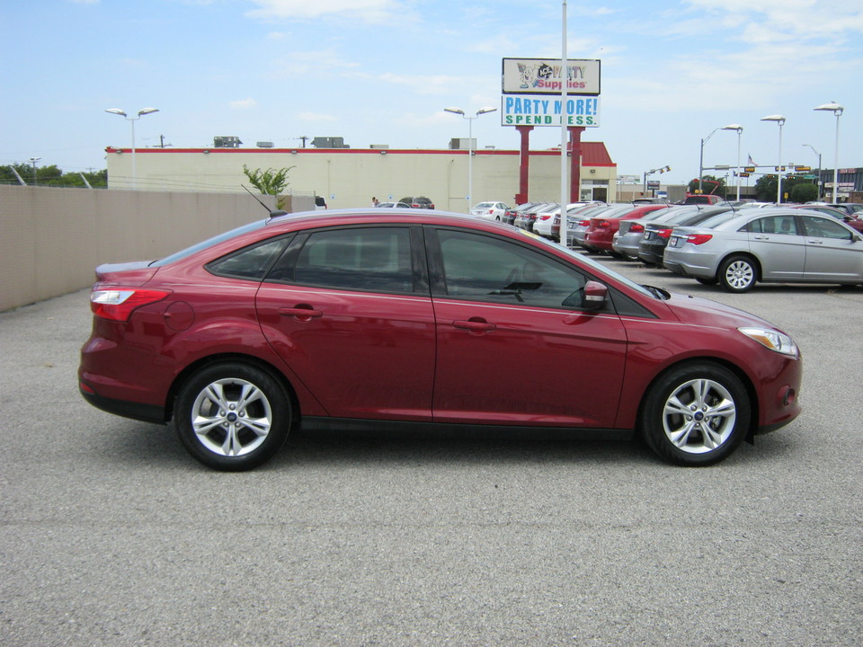 2014 Ford Focus SE Sedan