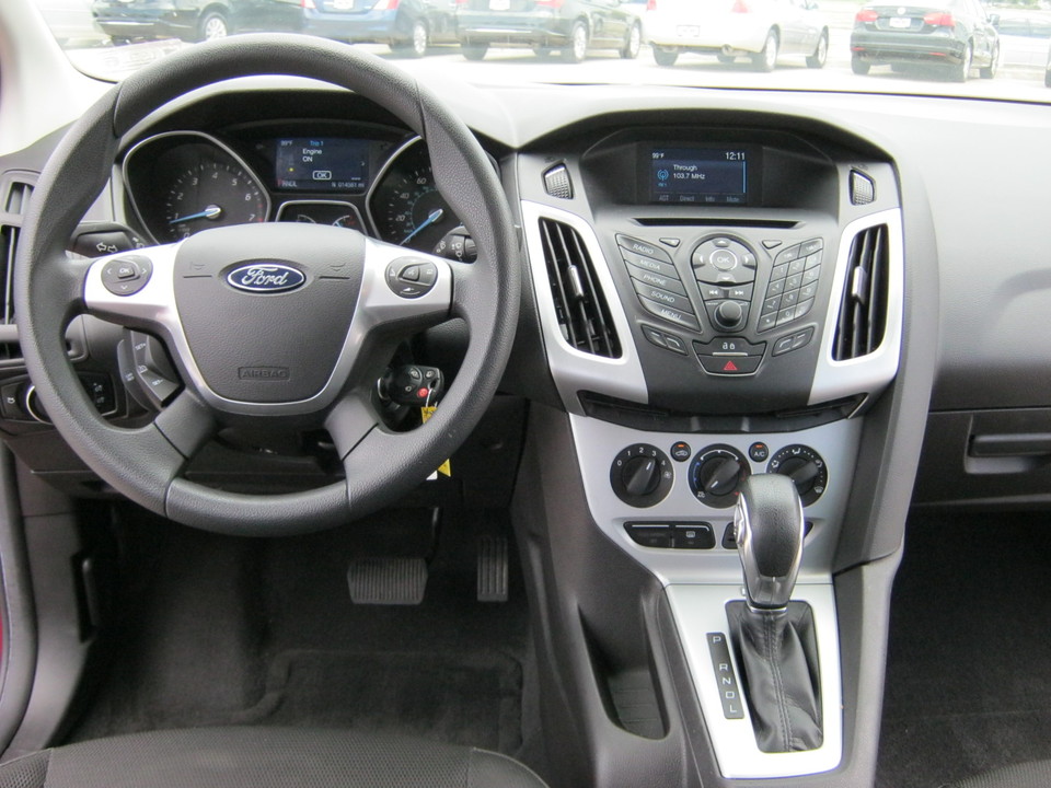 2014 Ford Focus SE Sedan