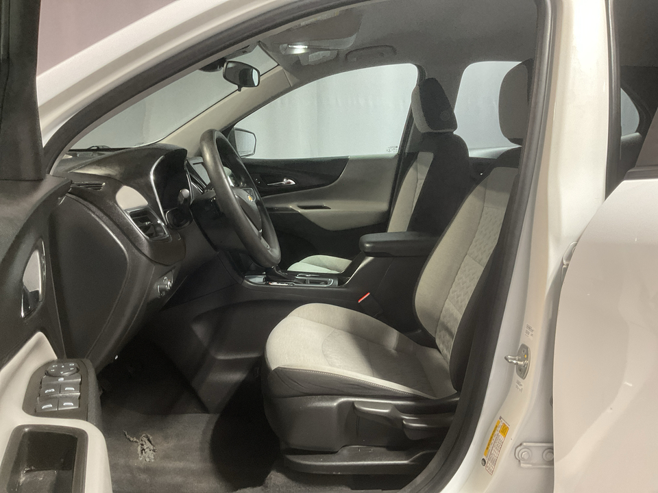 2022 Chevrolet Equinox LS 2WD