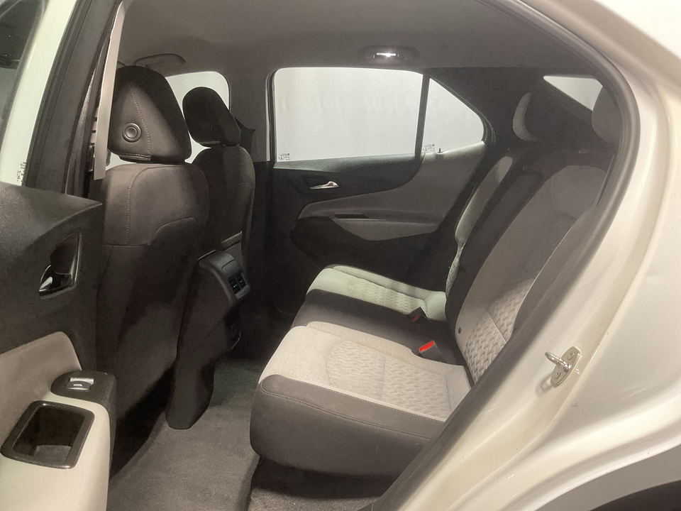 2022 Chevrolet Equinox LS 2WD