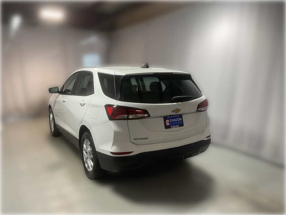 2022 Chevrolet Equinox LS 2WD