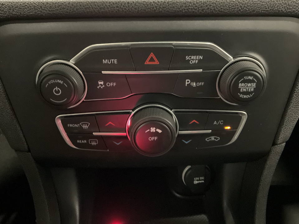 2022 Dodge Charger SXT