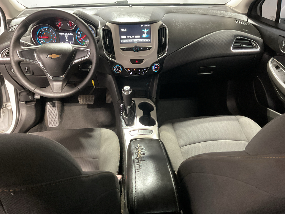 2017 Chevrolet Cruze LS Auto