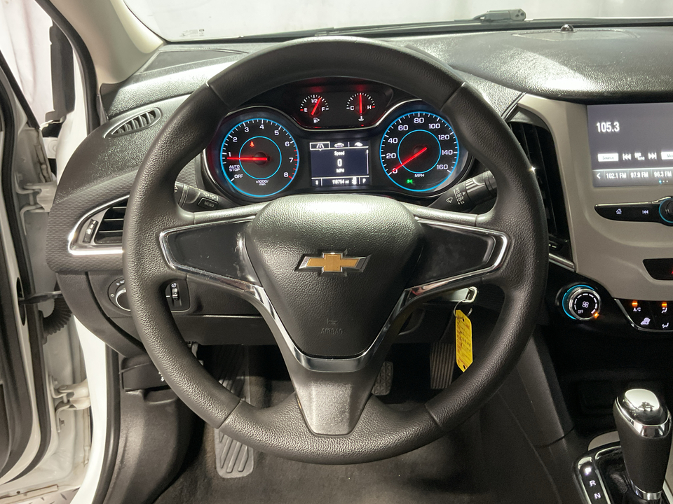 2017 Chevrolet Cruze LS Auto