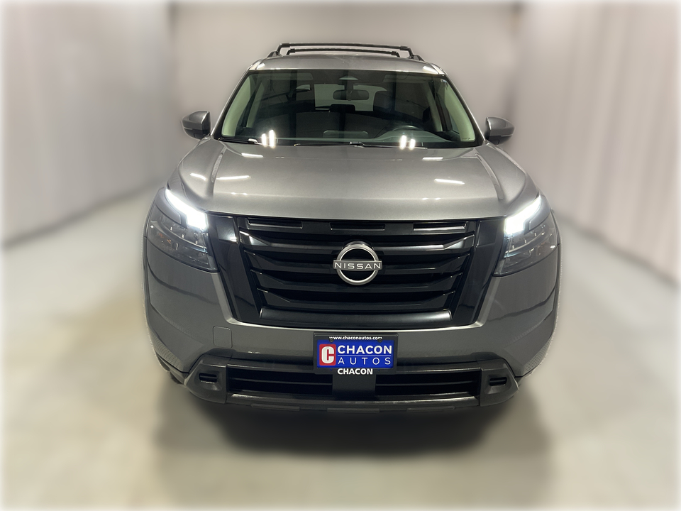 2023 Nissan Pathfinder SV