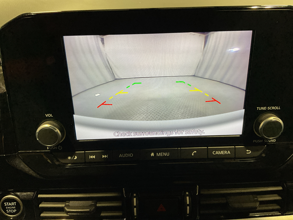 2023 Nissan Pathfinder SV